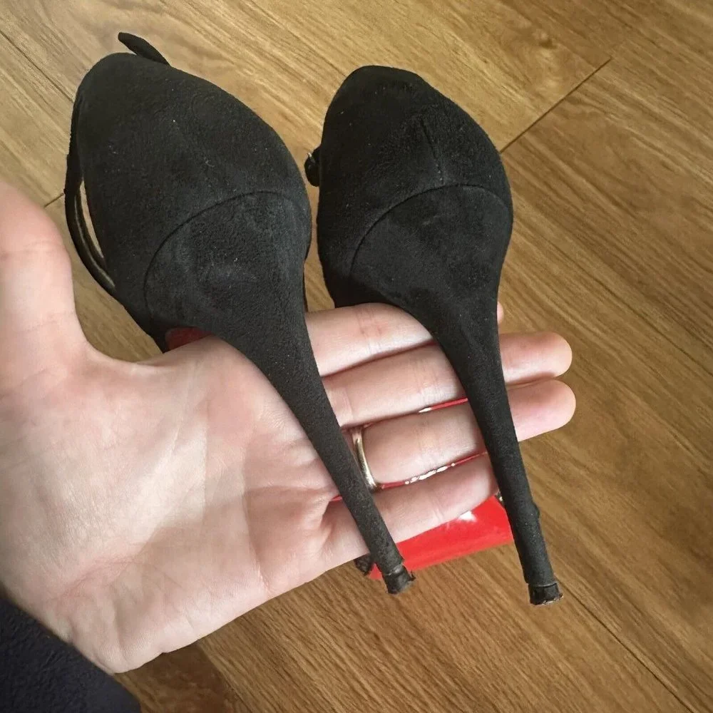 ❤️SOLD❤️Christian Louboutin Heels - Picture 11 of 12